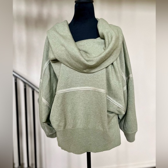 Stella McCartney Cashmere Silk Blend Sweater - Picture 1 of 11